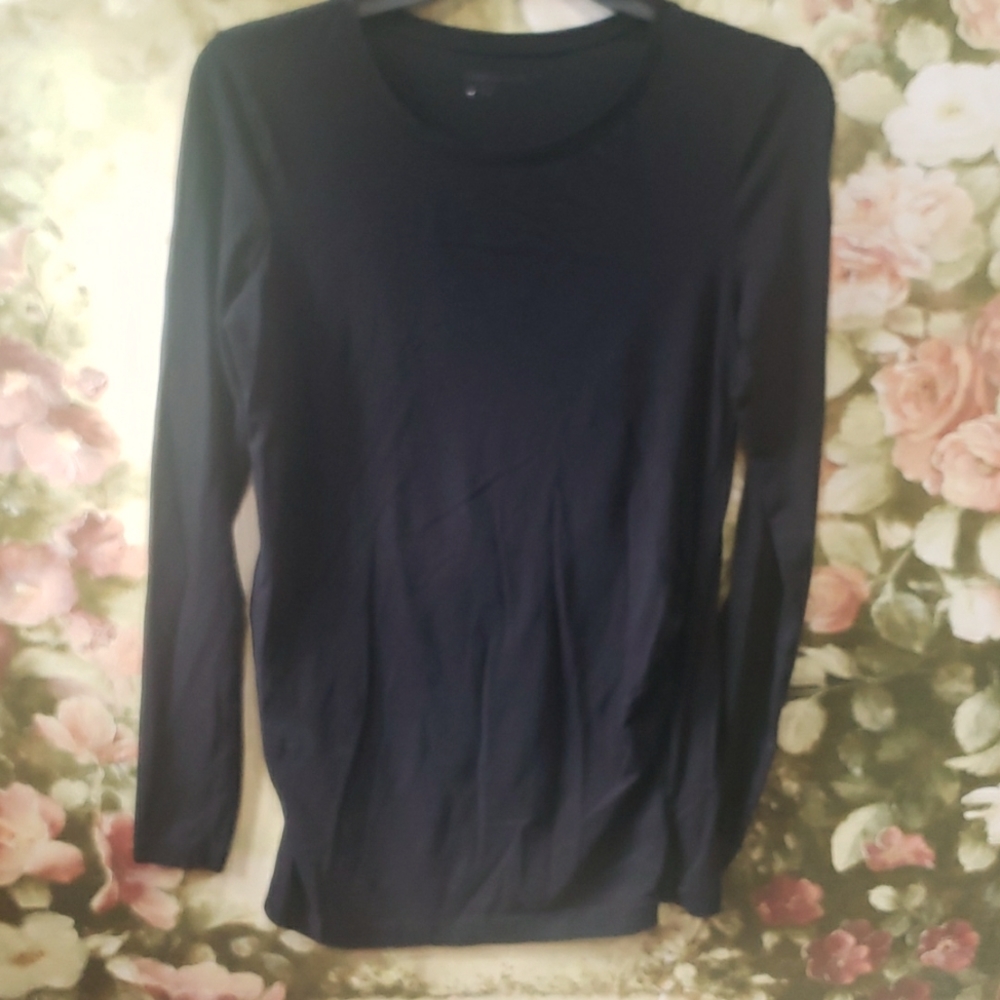2/$5 Gap Maternity Sz M top